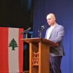M. Roy Eid, directeur du cycle secondaire et PhD en philosophie, prononçant son discours lors de la Fête de l’Indépendance 2025